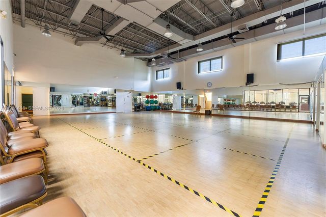 7406 N Devon Dr 108, Tamarac, FL 33321