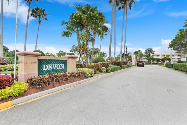 7406 N Devon Dr 108, Tamarac, FL 33321