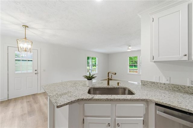 6941 March Road, Theodore, AL 36582