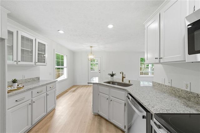 6941 March Road, Theodore, AL 36582