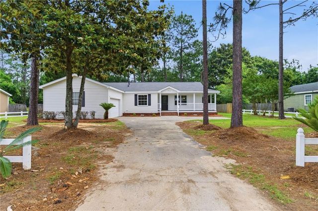 6941 March Road, Theodore, AL 36582