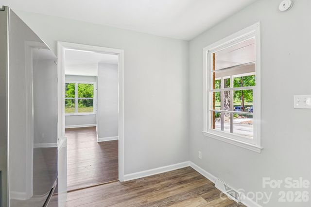 5320 Dolphin Lane, Charlotte, NC 28215