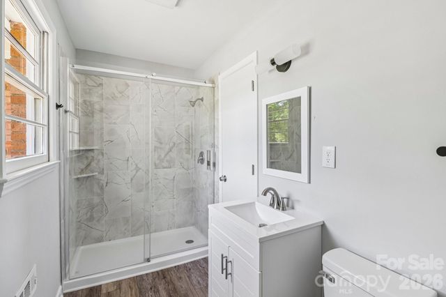5320 Dolphin Lane, Charlotte, NC 28215
