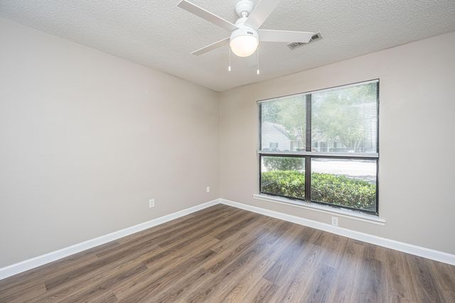 909 E Estates Boulevard Apt C, Charleston, SC 29414