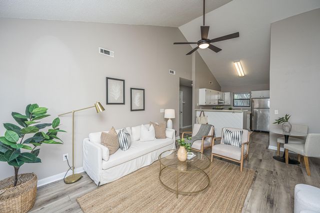 909 E Estates Boulevard Apt C, Charleston, SC 29414
