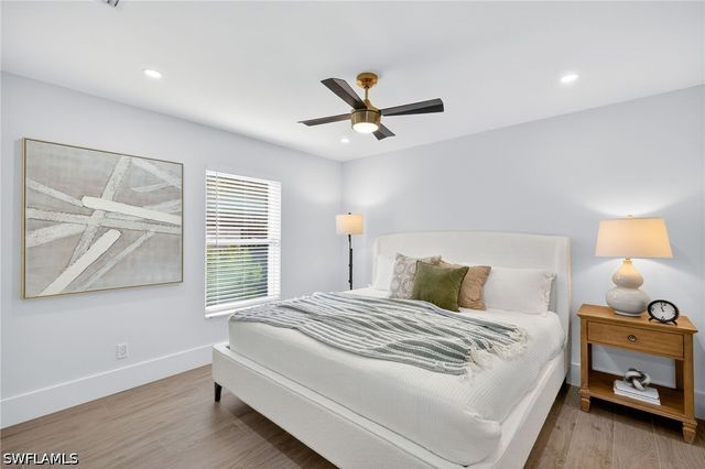 1200 Cypress Woods DR, Naples, FL 34103