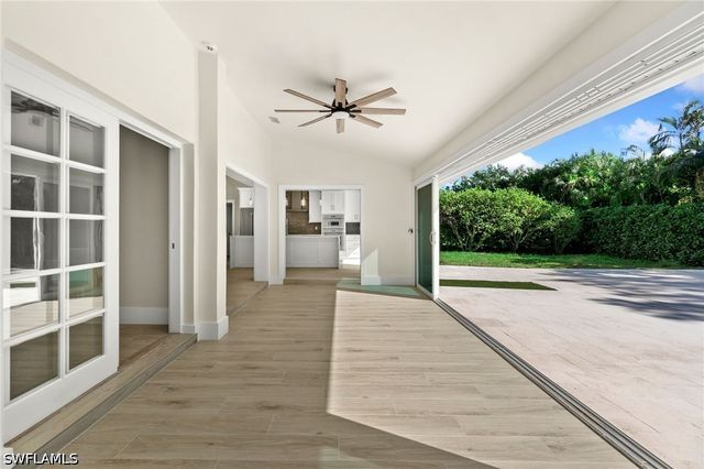 1200 Cypress Woods DR, Naples, FL 34103