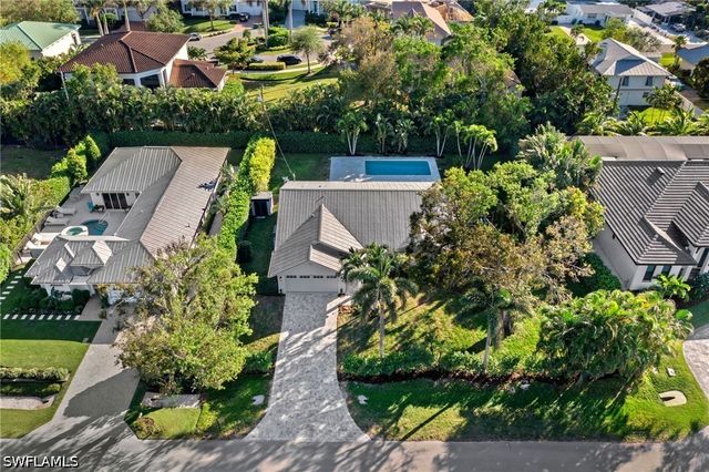 1200 Cypress Woods DR, Naples, FL 34103