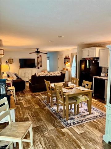 2595 Stokes Road, Denton, NC 27239