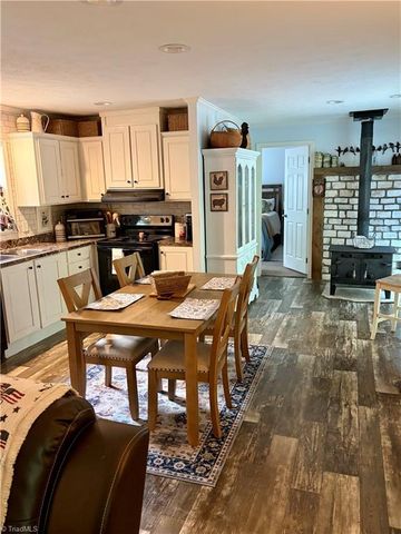 2595 Stokes Road, Denton, NC 27239