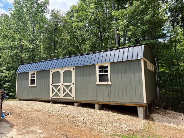 2595 Stokes Road, Denton, NC 27239