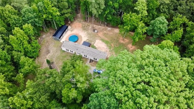 2595 Stokes Road, Denton, NC 27239