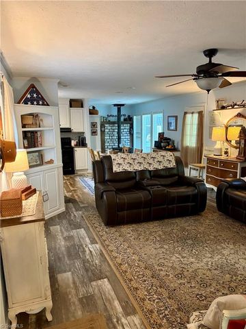 2595 Stokes Road, Denton, NC 27239