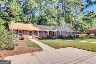 135 Belle Drive, Fayetteville, GA 30214