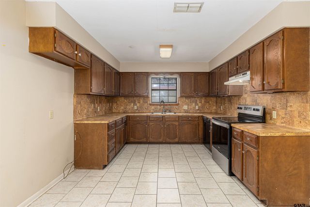 400 Brigadoon, Tyler, TX 75703