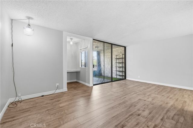 125 N Allen Avenue 213, Pasadena, CA 91106
