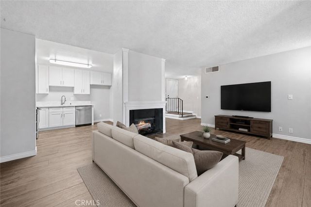 125 N Allen Avenue 213, Pasadena, CA 91106