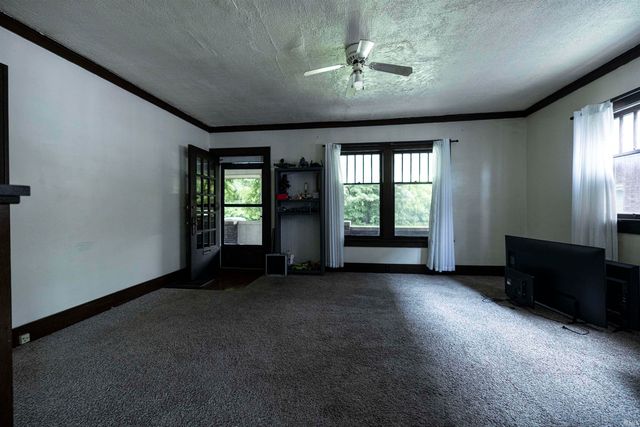 1105 N Wheeling Avenue, Muncie, IN 47303