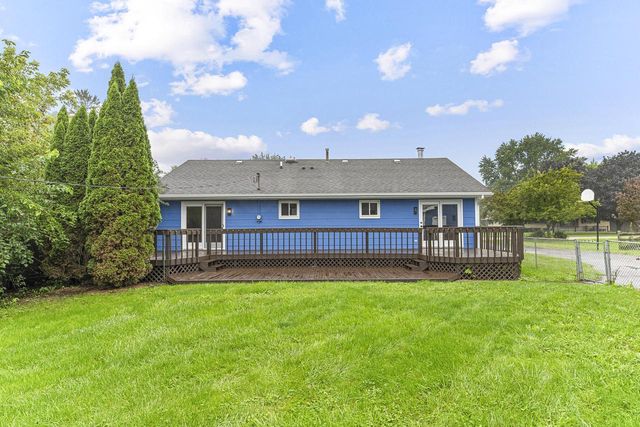 12039 43rd AVENUE, Pleasant Prairie, WI 53158