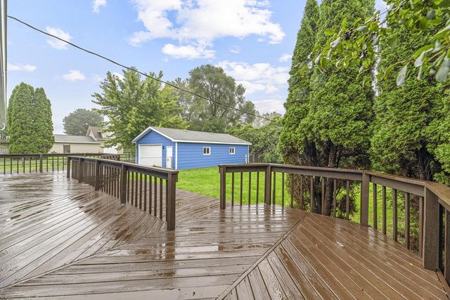 12039 43rd AVENUE, Pleasant Prairie, WI 53158
