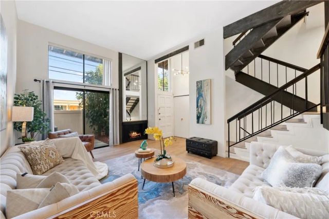 1231 S Golden West Avenue 3, Arcadia, CA 91007