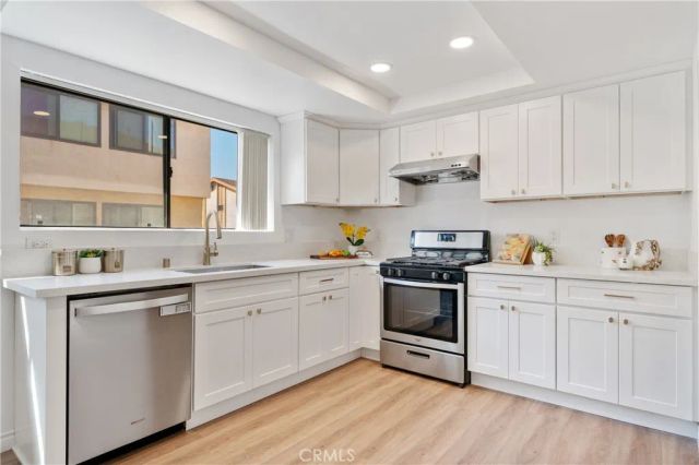 1231 S Golden West Avenue 3, Arcadia, CA 91007