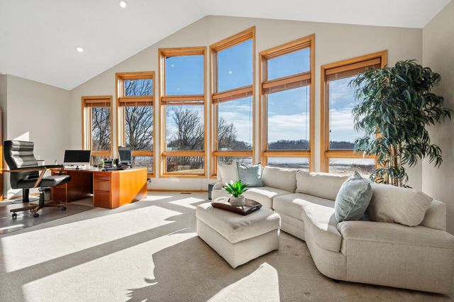8325 Ox Yoke Circle, Maple Plain, MN 55359