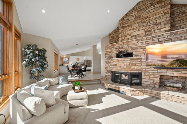 8325 Ox Yoke Circle, Maple Plain, MN 55359