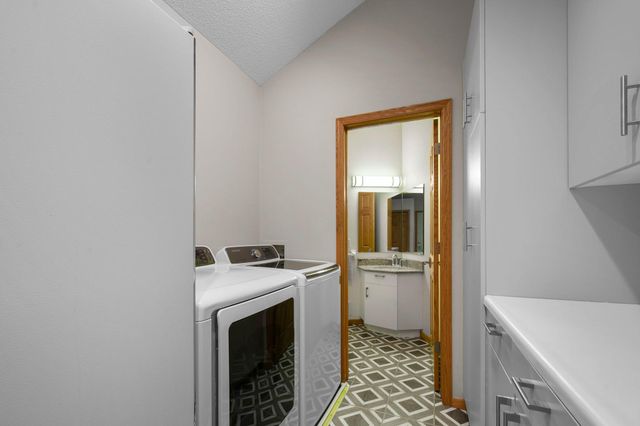 8325 Ox Yoke Circle, Maple Plain, MN 55359