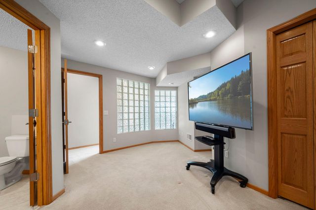 8325 Ox Yoke Circle, Maple Plain, MN 55359