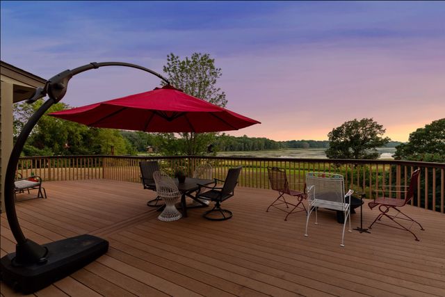 8325 Ox Yoke Circle, Maple Plain, MN 55359