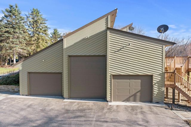 8325 Ox Yoke Circle, Maple Plain, MN 55359