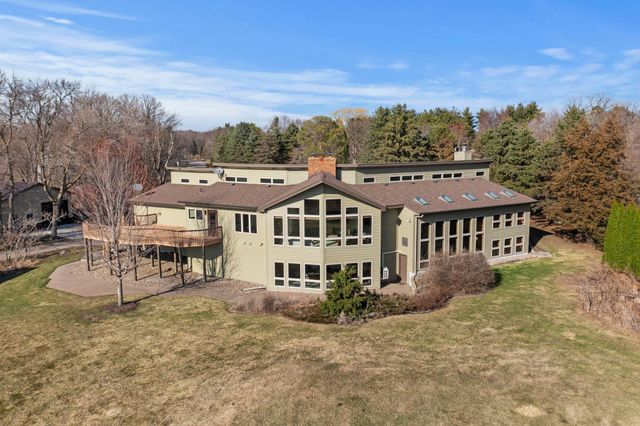8325 Ox Yoke Circle, Maple Plain, MN 55359