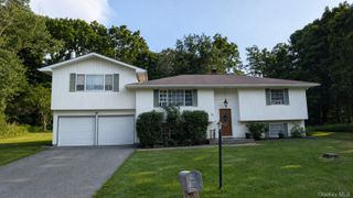 23 Pike Court, Monroe, NY 10950