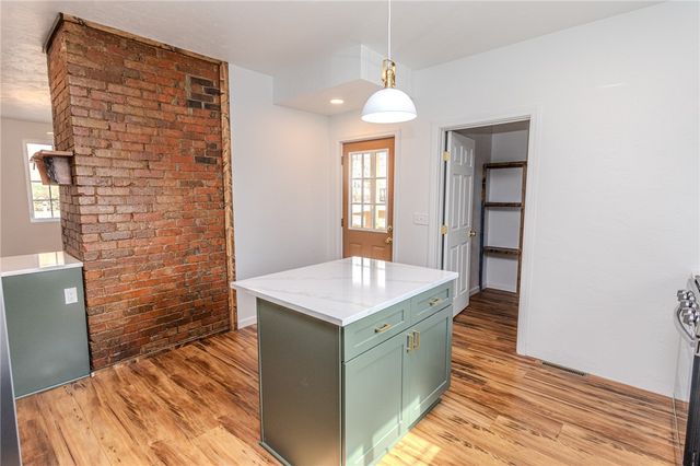 325 Laughlin St, Dawson, PA 15428