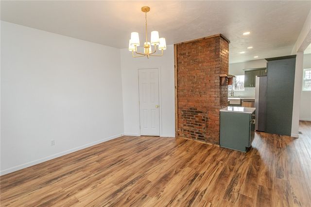 325 Laughlin St, Dawson, PA 15428