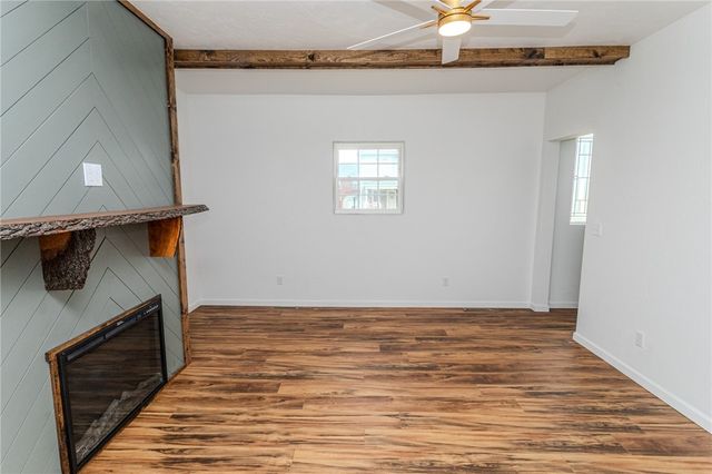 325 Laughlin St, Dawson, PA 15428