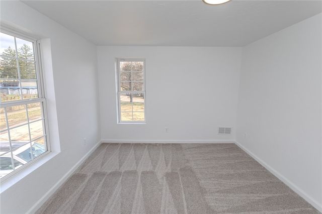 325 Laughlin St, Dawson, PA 15428