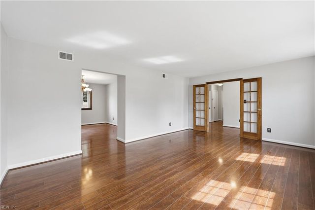 4498 Hialeah DR, Virginia Beach, VA 23464