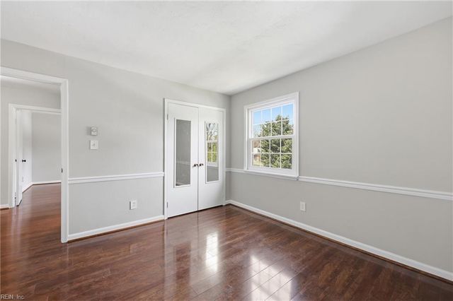 4498 Hialeah DR, Virginia Beach, VA 23464