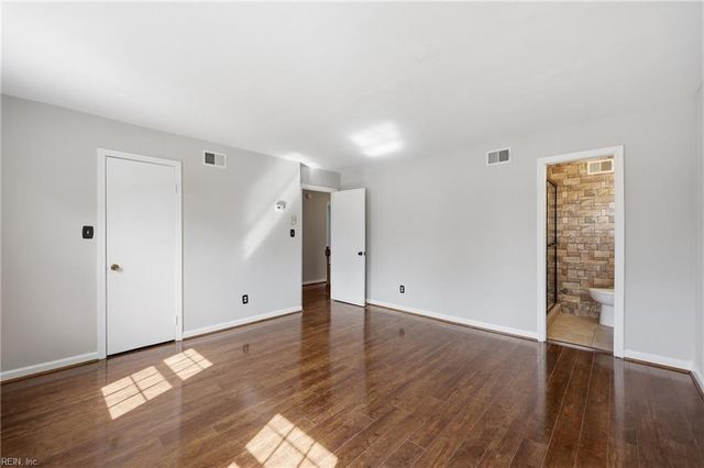 4498 Hialeah DR, Virginia Beach, VA 23464