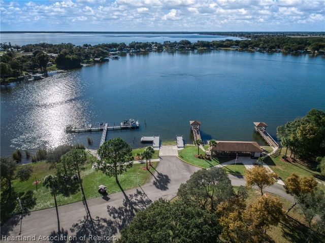 113 Brentwood Drive N, Lake Placid, FL 33852