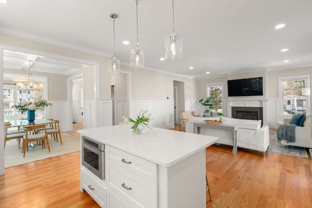 211 Florence Ave, Arlington, MA 02476