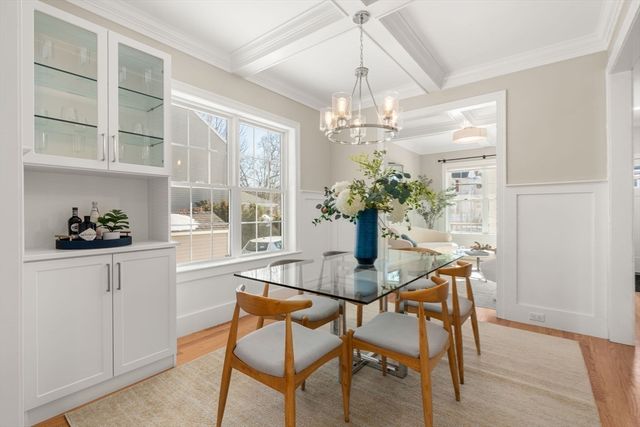 211 Florence Ave, Arlington, MA 02476