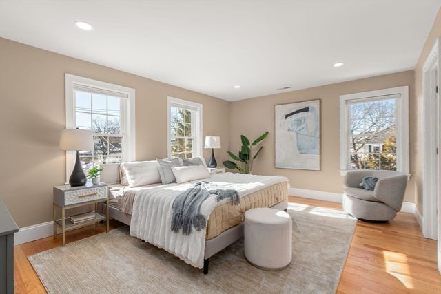 211 Florence Ave, Arlington, MA 02476