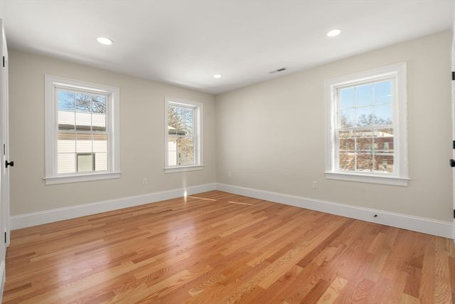 211 Florence Ave, Arlington, MA 02476