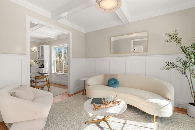 211 Florence Ave, Arlington, MA 02476