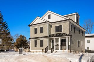 211 Florence Ave, Arlington, MA 02476