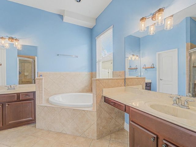 7800 STONEY HILL DRIVE, Wesley Chapel, FL 33545