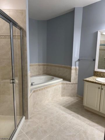 6208 Harcourt Rd 6208, Clifton City, NJ 07013